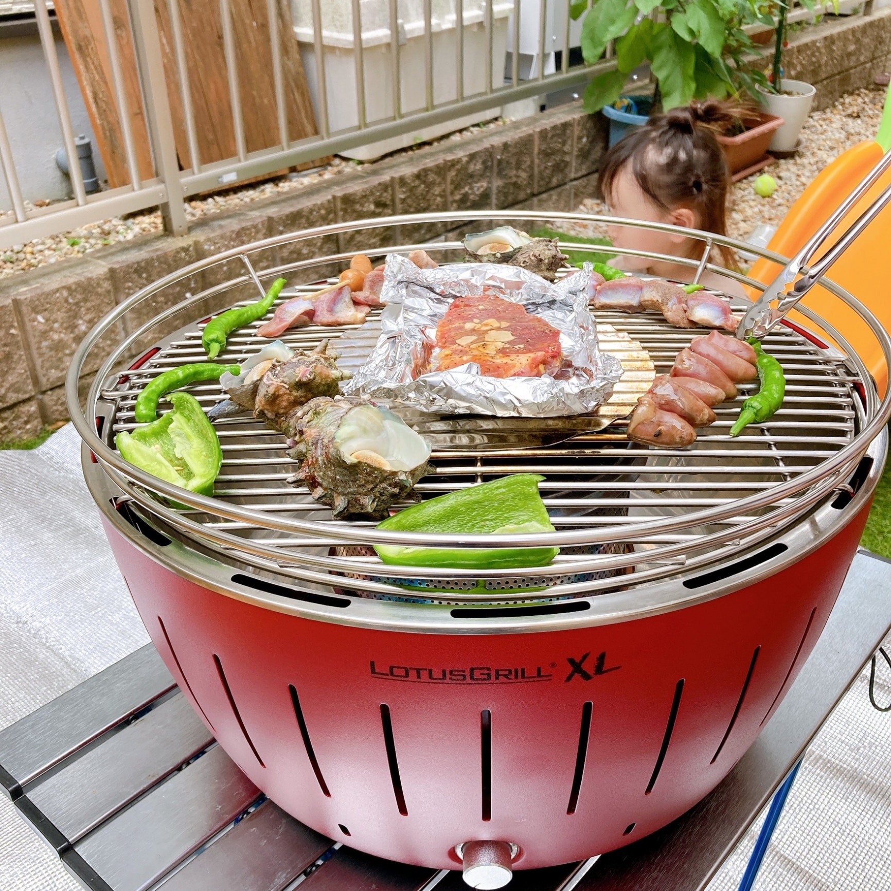 庭やベランダで気軽にBBQが楽しめる無煙バーベキューコンロ！ - 調理器具