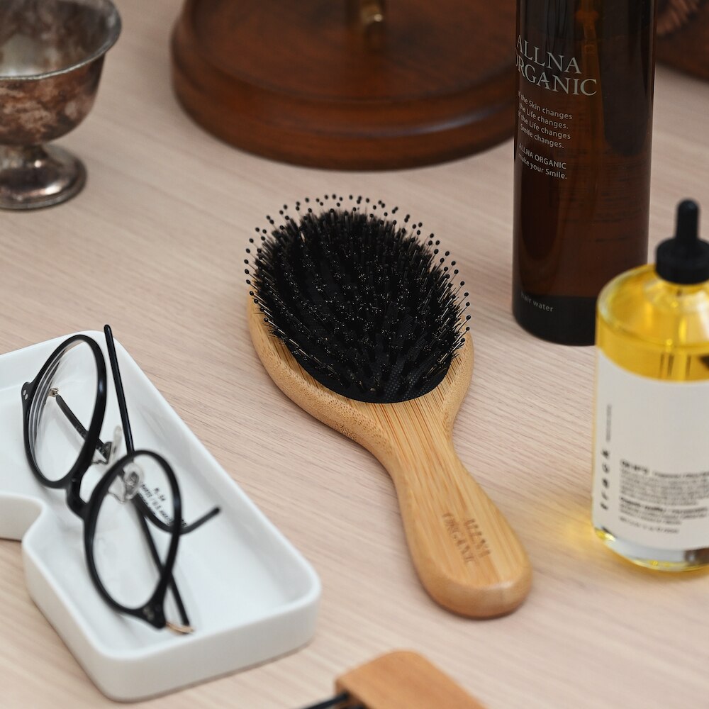 ヘアブラシ ブラシ オルナ オーガニック くし 豚毛 パドル 艶 シルク