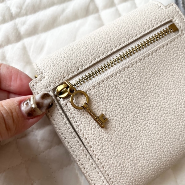 メタリックプッシュロック ショートウォレット / Metallic Push-Lock Short Wallet （Cream）