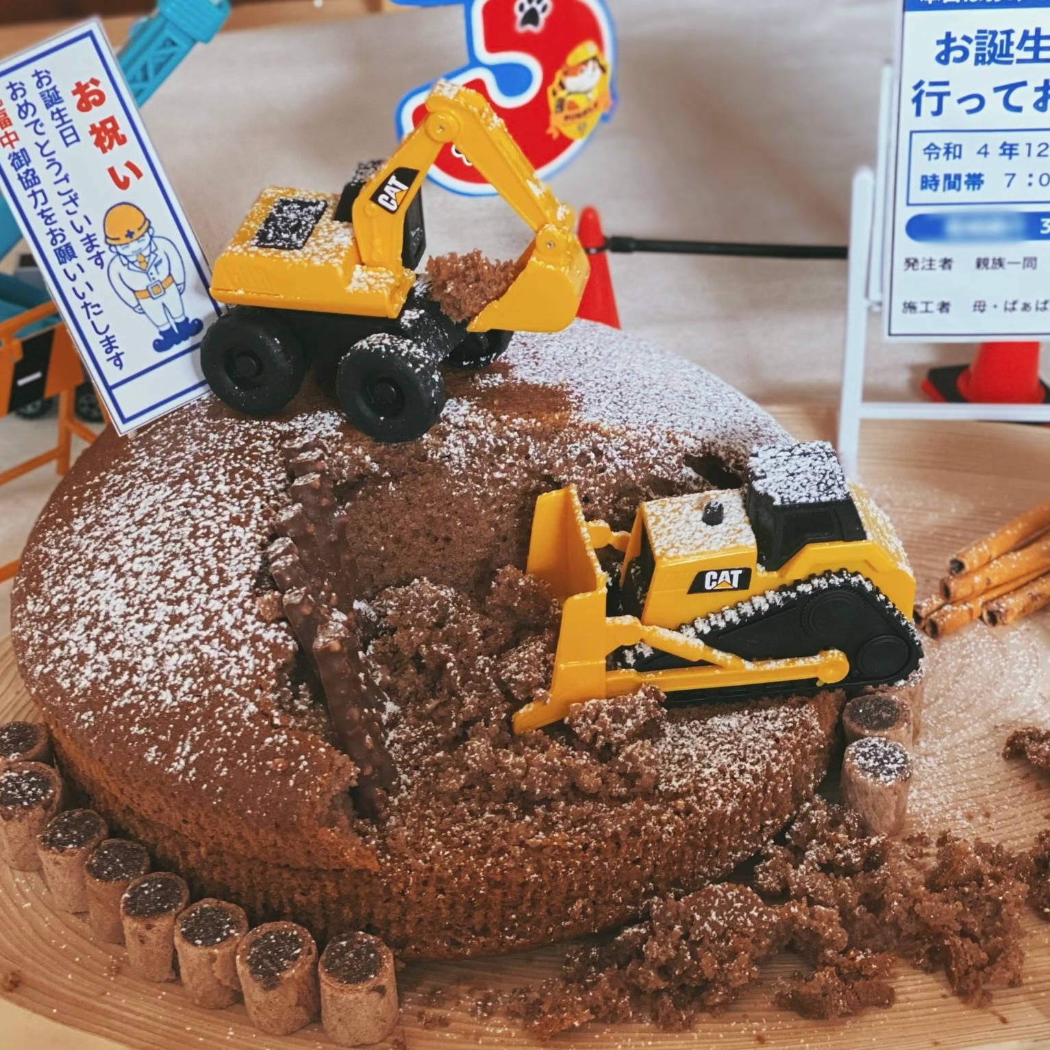 CAT 建設機械ミニカー5台セット Amazon.co.jp: CatToysOfficial - CAT Little Machines 5ピース 建設用