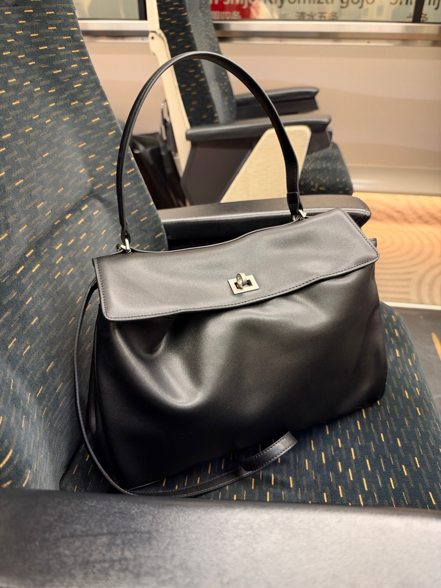 13%offで18560⇒16147 10/9 11時まで】バッグ 本革 レディース メンズ