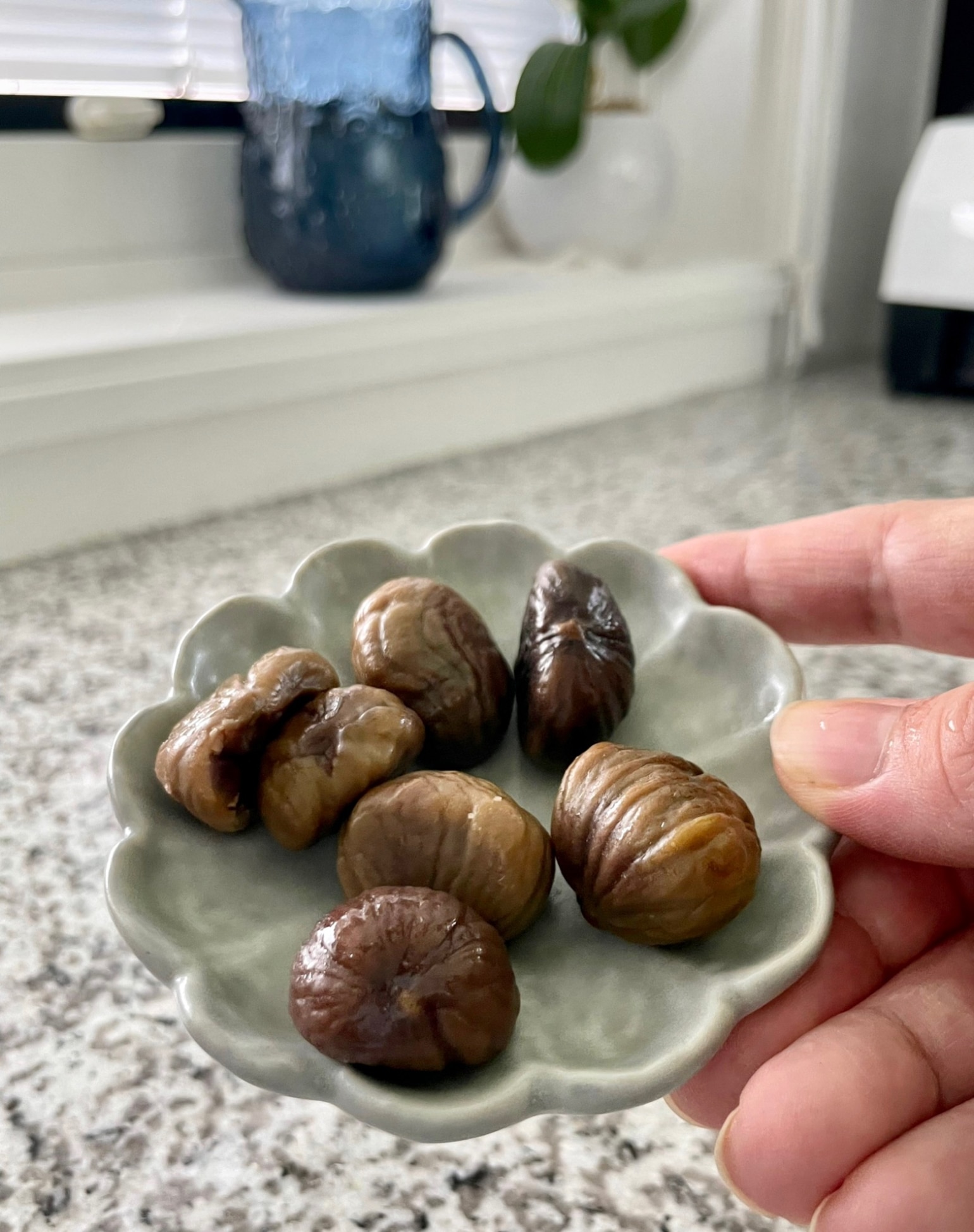 おつまみ 】まとめ買い そのまま おいしい むき甘栗 4袋 栗本来の味い