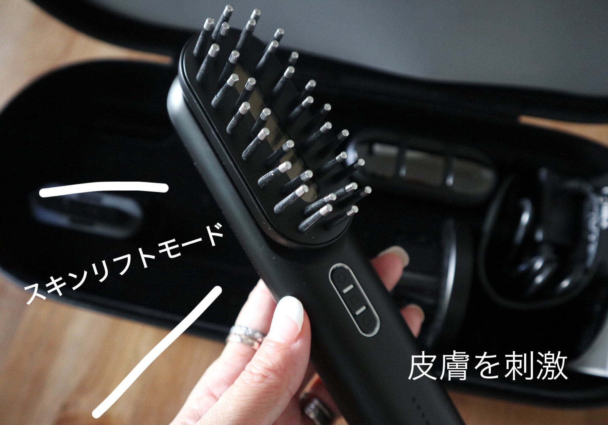 本格リフトケア】美顔器 誕生! 頭皮 頭筋 EMS 電気針スパ ブラシ