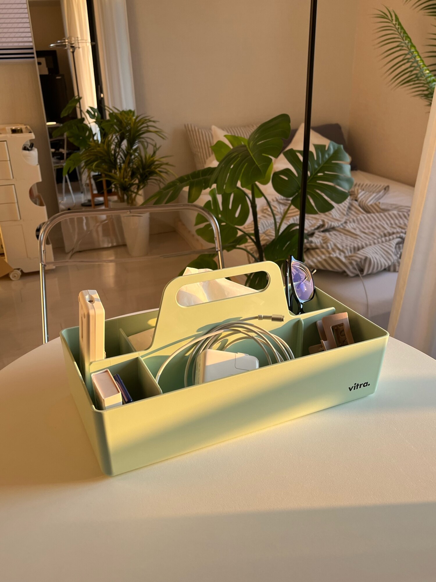 【正規販売店】Vitra(ヴィトラ) ツールボックス Toolbox RE / 全8色 / 小物入れ / ヴィトラ 誕生日 新築祝い 結婚祝い ...