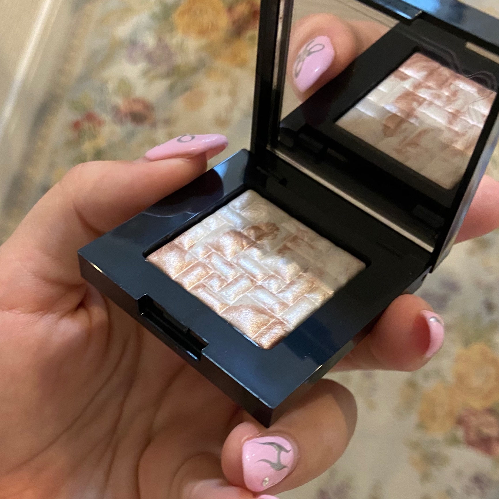 SHISEIDO プレストパウダー PK107 Bobbi brownハイライト SHISEIDO