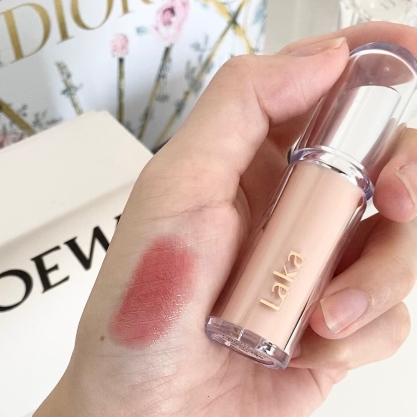 Laka ラカ ボンディンググロウリップスティック 201・202・203・204