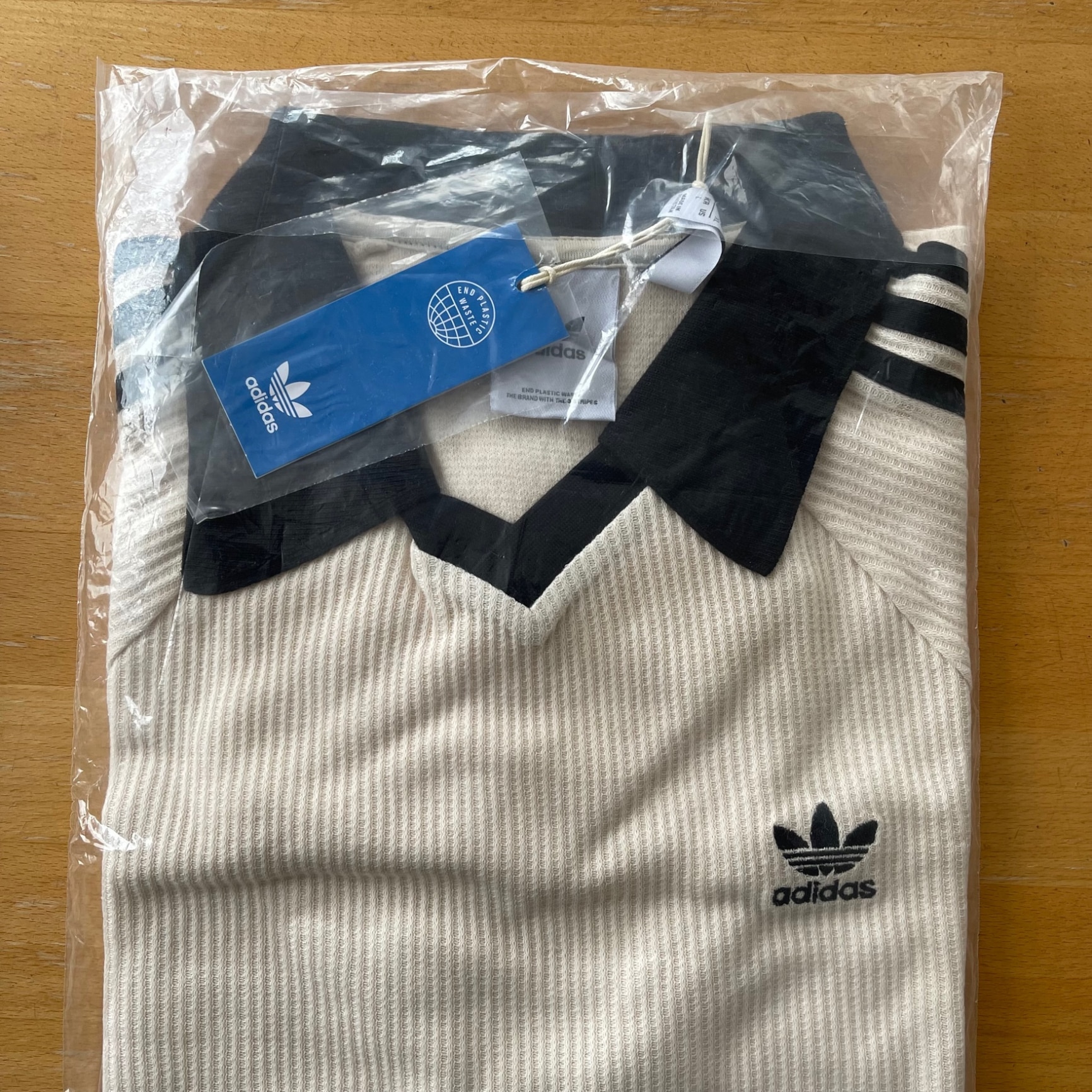 adidas Originals アディカラー クラシック ワッフル ポロシャツ アディカラー クラシックス ワッフル ポロシャツ クレイ