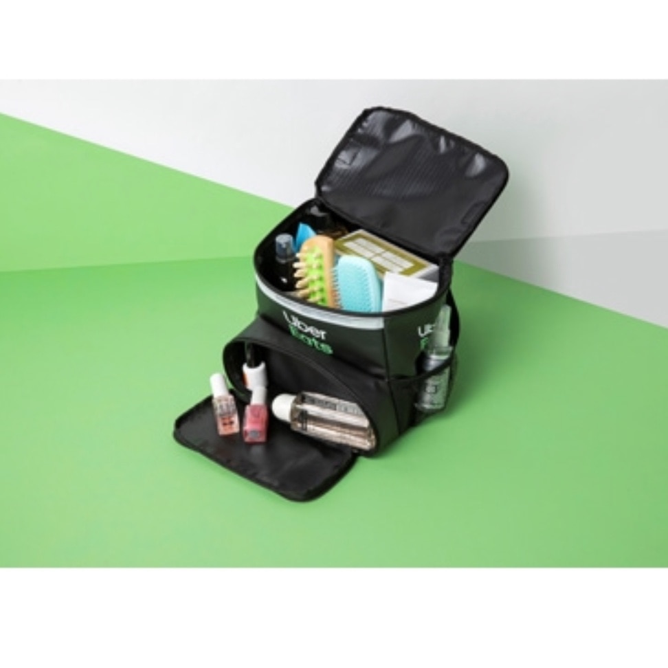 Uber Eats 配達用バッグ型 BIG POUCH BOOK SPECIAL PACKAGE 【ローソン・HMV限定】 / ブランドムック 【本】