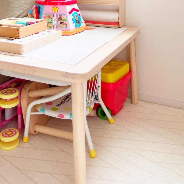 IKEA】FLISAT フリサット 子ども用テーブル 83x58 cm