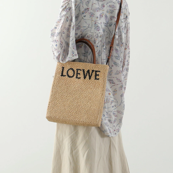 ロエベカバン 楽天市場】ロエベ LOEWE バッグ ショルダーバッグ SMOOTH