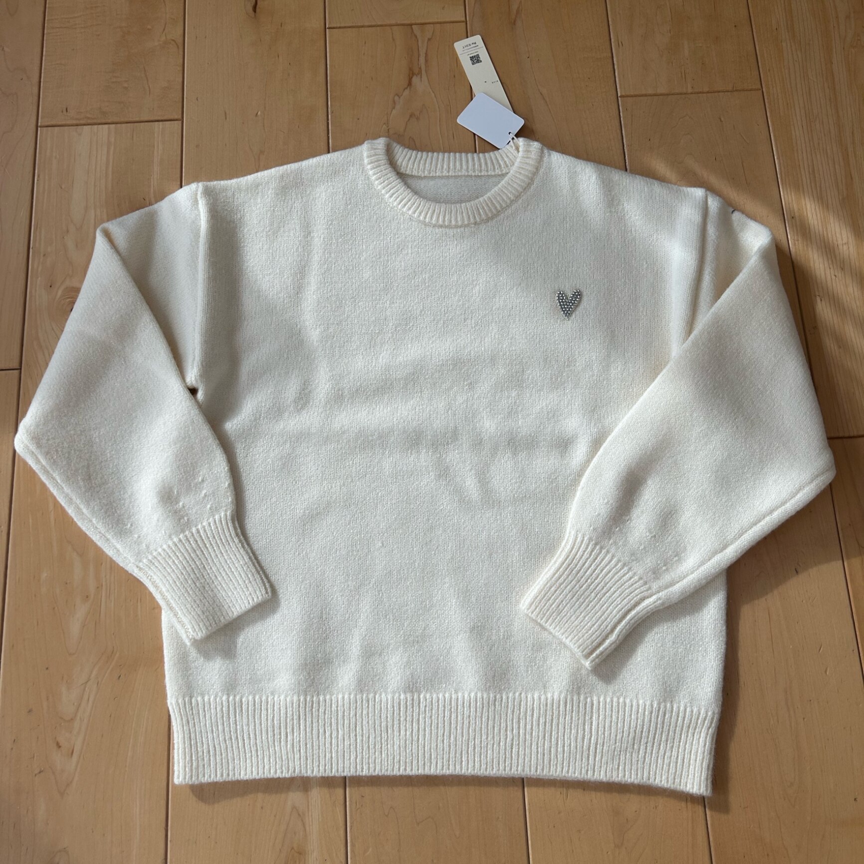 【限定!40%OFFクーポン】アルパカタッチハートワッペン付ニットトップス レディース 秋 冬 リエディ / トップス ニット セーター ハート ビジュー ストーン スウェットライクニット オーバーサイズ アルパカタッチ