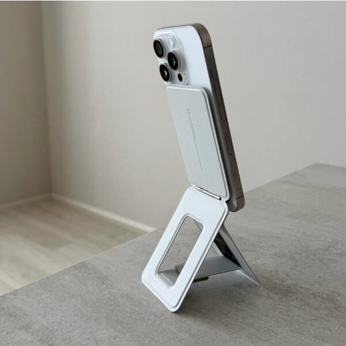 【15%割引中!! 5780円→4910円】MOFT 七変化マルチスタンド スマホスタンド 全機種対応 MagSafe カードケース付き iPhone17 17Pro 17ProMax 17Plus Air iPhone16 iPhone15 14 13 12 多機能 android マグネット おしゃれ 折りたたみ 角度調整 8in1多機能スタンド