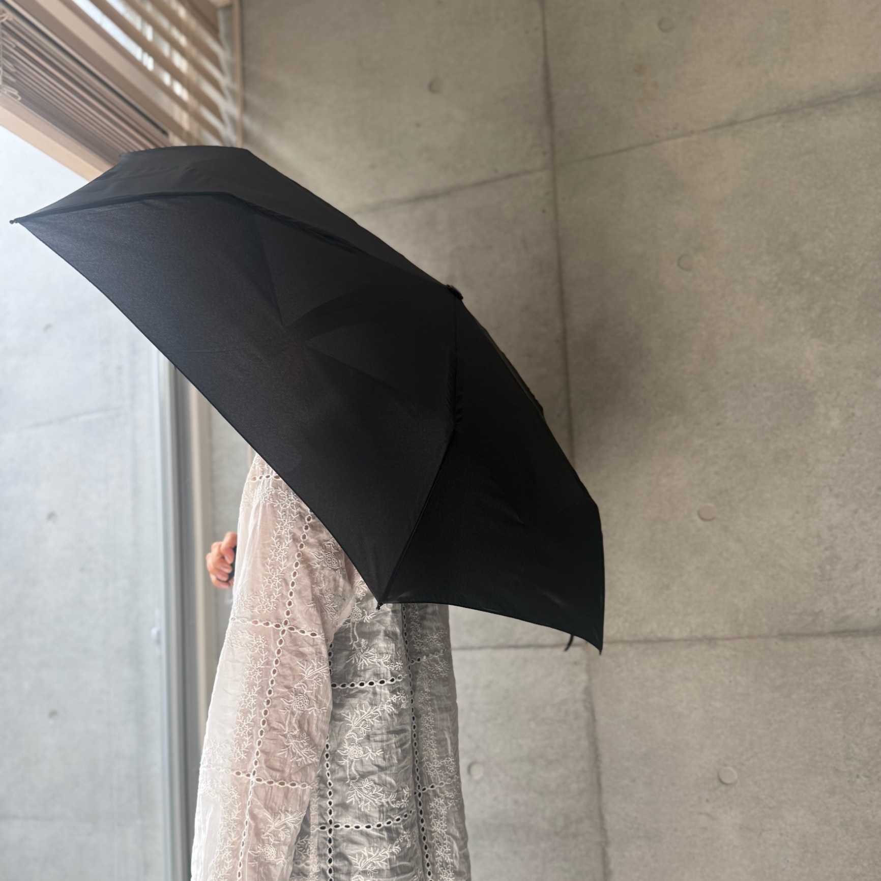 【父の日クーポンで15%OFF！6/26 1:59まで】【公式】urawaza slim 折りたたみ傘 自動開閉 55cm ウラワザスリム 3秒でたためる傘 たたみやすい 雨傘 晴雨兼用 雨晴兼用 無地 レディース メンズ 男女兼用 撥水 UV ワンタ