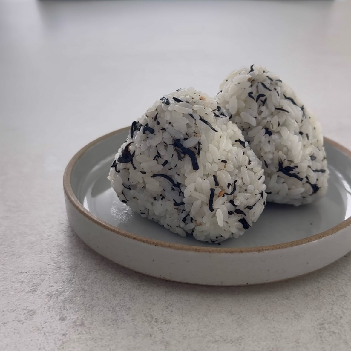 【10/1限定 エントリーでP最大12倍！】 ひじき ふりかけ しそひじきふりかけ 110g×2袋（約44食分）生ふりかけ 送料無料 ポイント消化 ひじきふりかけ おにぎり しそひじき ご飯のお供 ヒジキ ギフト グルメ 健康食品 食品 食べ物