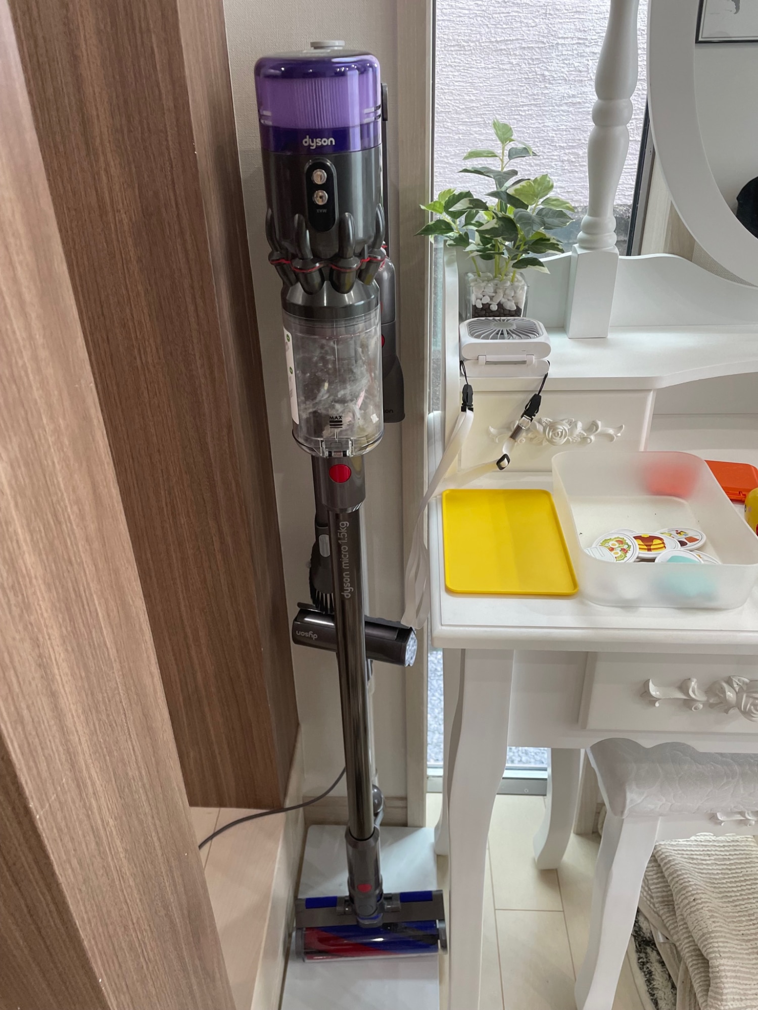 新品 在庫あり、即納】【最軽量モデル新発売】ダイソン Dyson Micro