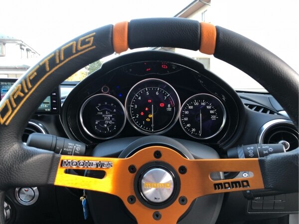 MOMO DRIFTING 35パイ オレンジ モモステアリング ドリフティング 85mm 