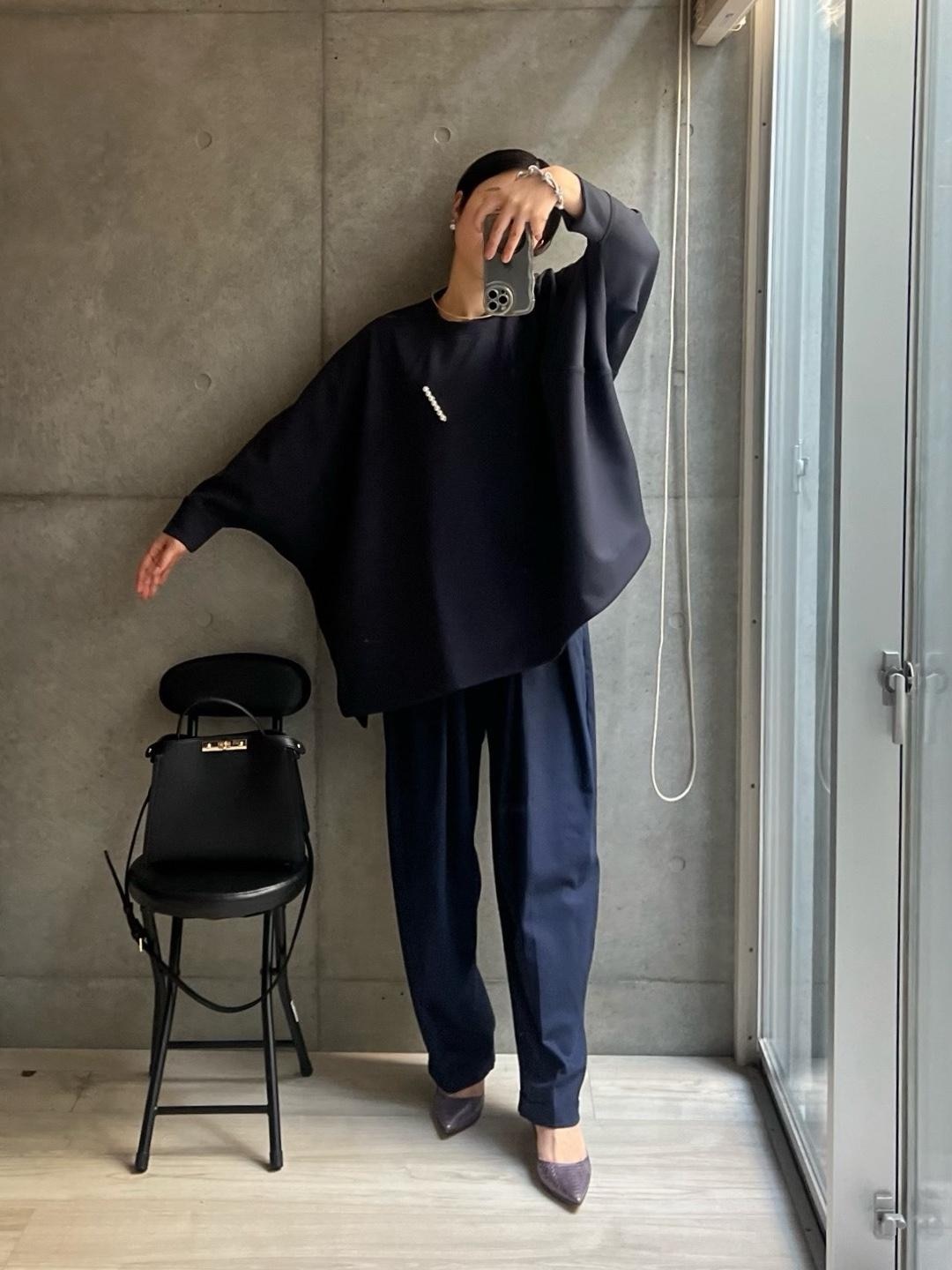 年々カジュアル化する卒入式だから、これもアリアリのアリ。
いやほんとこのトップスはいい。
ボトムは細身だったりバルーンだったり緩急付けれる方が良さそ。
肉厚しっかり、微光沢、抜群の体型カバー力よ…！

#トップス は #pr #2024春 #高見え #モモンガトップス #卒園式コーデ #卒園式 #入園式 #入園式コーデ