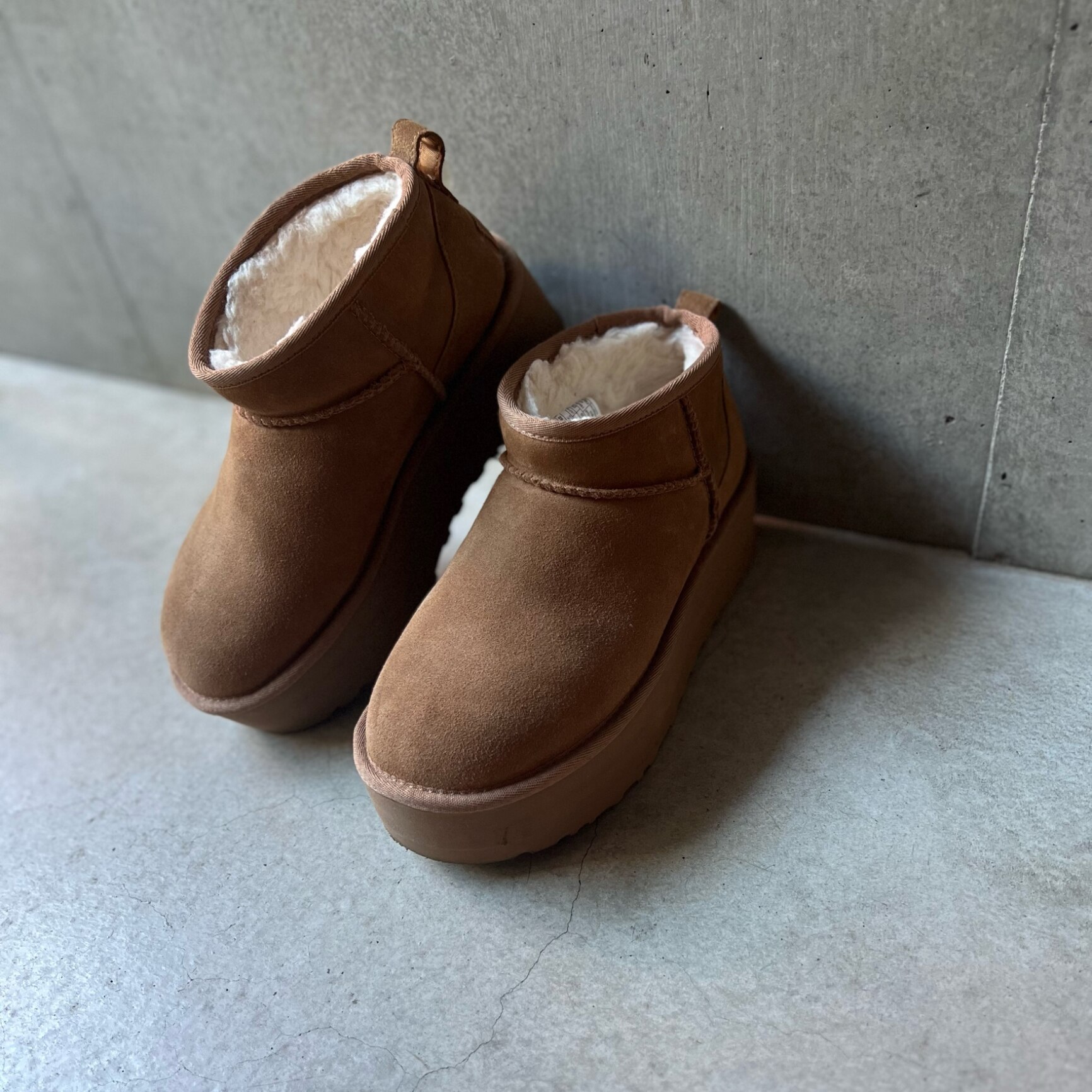 UNITED ARROWS green label relaxing ＜UGG＞クラシック ウルトラ ミニ プラットフォーム ブーツ ユナイテッドアローズ グリーンレーベルリラクシング シューズ・靴 ブーツ ブラック ブラウン【送料無料】