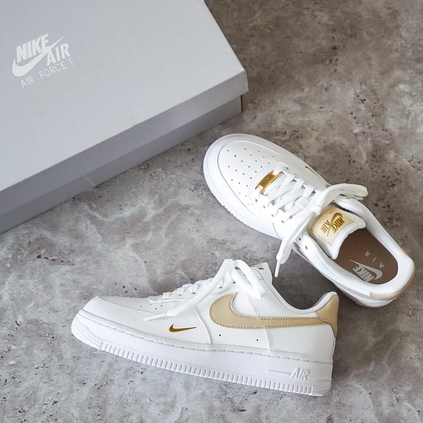 ブラウン×ピンク 【新品】NIKE Air Force 1 07 ホワイト ×ラタン | www