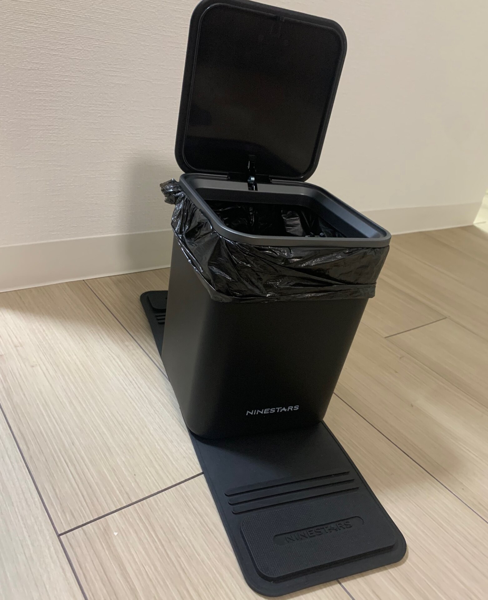 SPEEVAL 車 ゴミ箱 倒れない 蓋付き 取り付け不要 タッチ式 ゴミ SPEEVAL 車 ゴミ箱 倒れない 蓋付き 取り付け不要 タッチ式 ゴミ