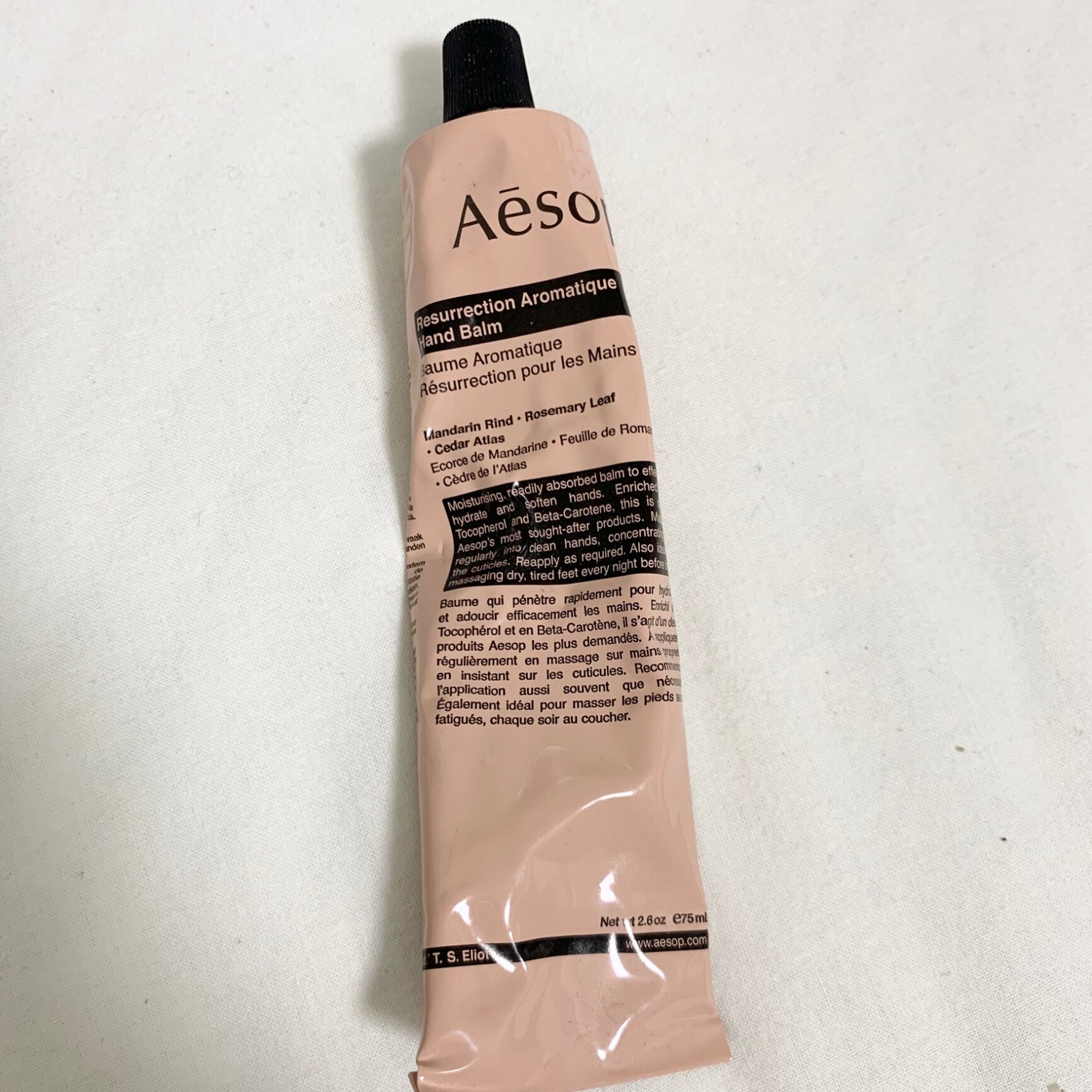 ビタミンカラーのハーモニー AESOP イソップ レスレクション ハンド