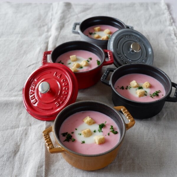 ストウブ 鍋 STAUB ピコ ココット ラウンド 10cm 両手鍋 チェリー  