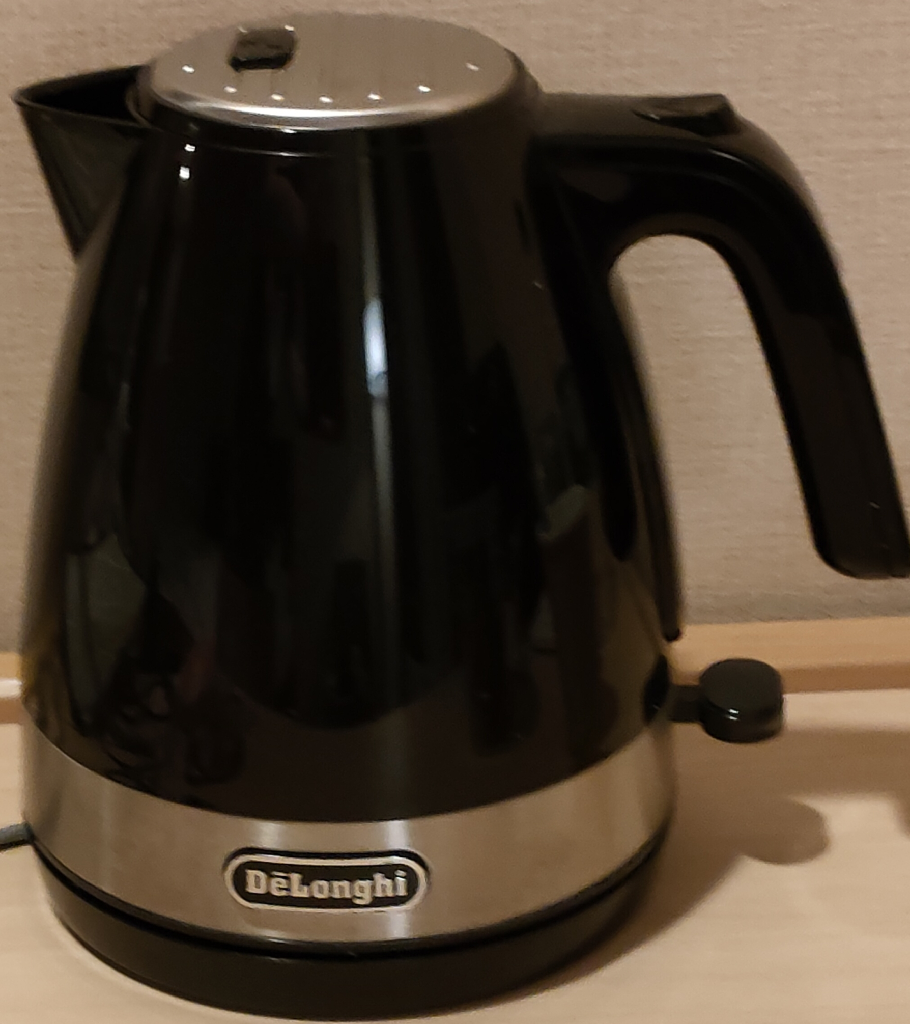デロンギ KBLA1200J-BK 「アクティブ シリーズ」 電気ケトル 1.0L