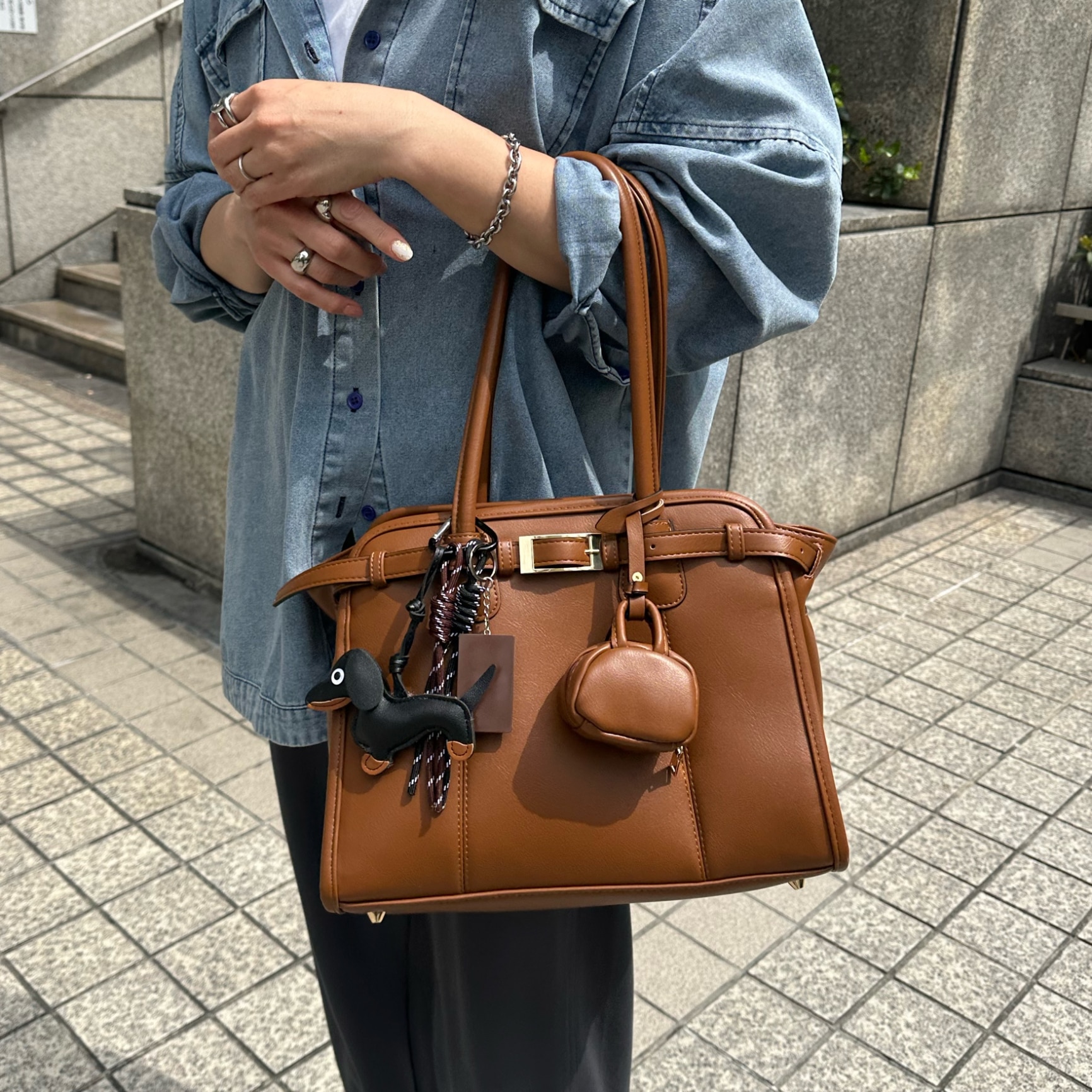日本未入荷/88rising愛用☆MEDM☆ミク コラボ ボストンバッグ☆ Cross charm official store | ☆予約特典クーポン配布☆7/31 23