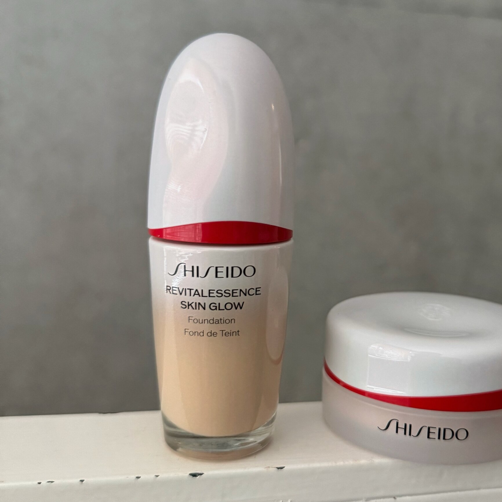 【SHISEIDO 公式】エッセンス スキングロウ ファンデーション ☆ | SHISEIDO 資生堂 シセイドウ | ファンデーション ファンデ 美容液ファンデ 美容液ファンデーション スキンケアエッセンス - メイン画像 1