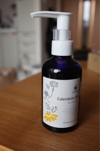 ポイント2倍 カレンデュラオイル 160ml 妊婦さんと赤ちゃんのスキンケアにamoma カレンデュラオイル 会陰 会陰マッサージ 会陰マッサージ オイル 妊娠後期 乳頭 ケア 授乳 肌荒れ 赤ちゃん おむつかぶれ 保湿 Room 欲しい に出会える