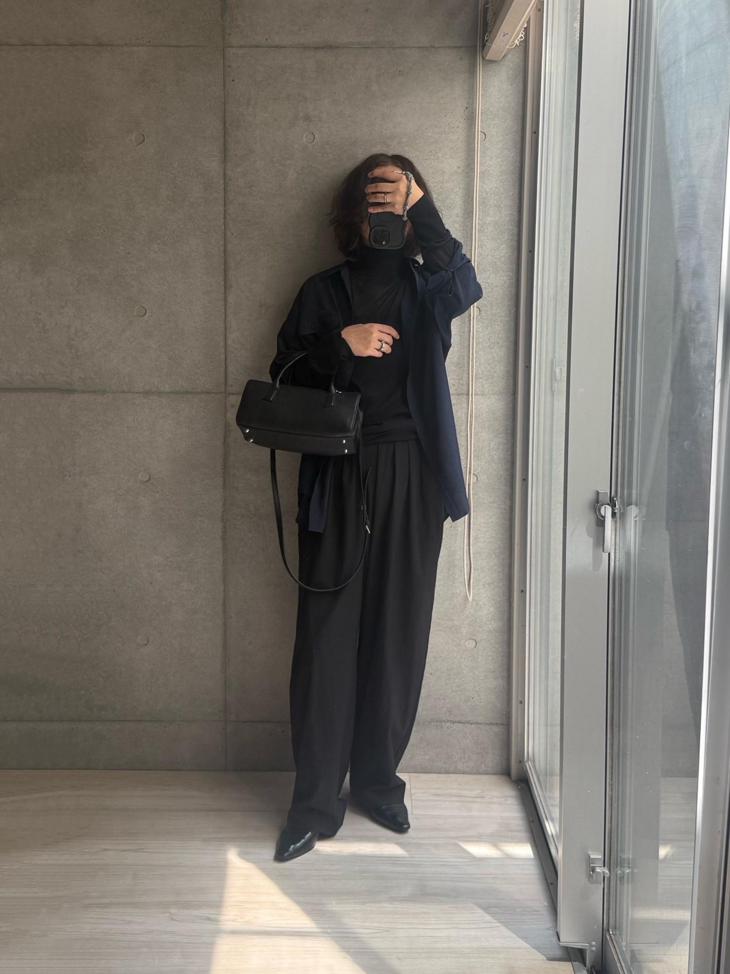 シアーニット仕込んだシアーシャツコーデ。