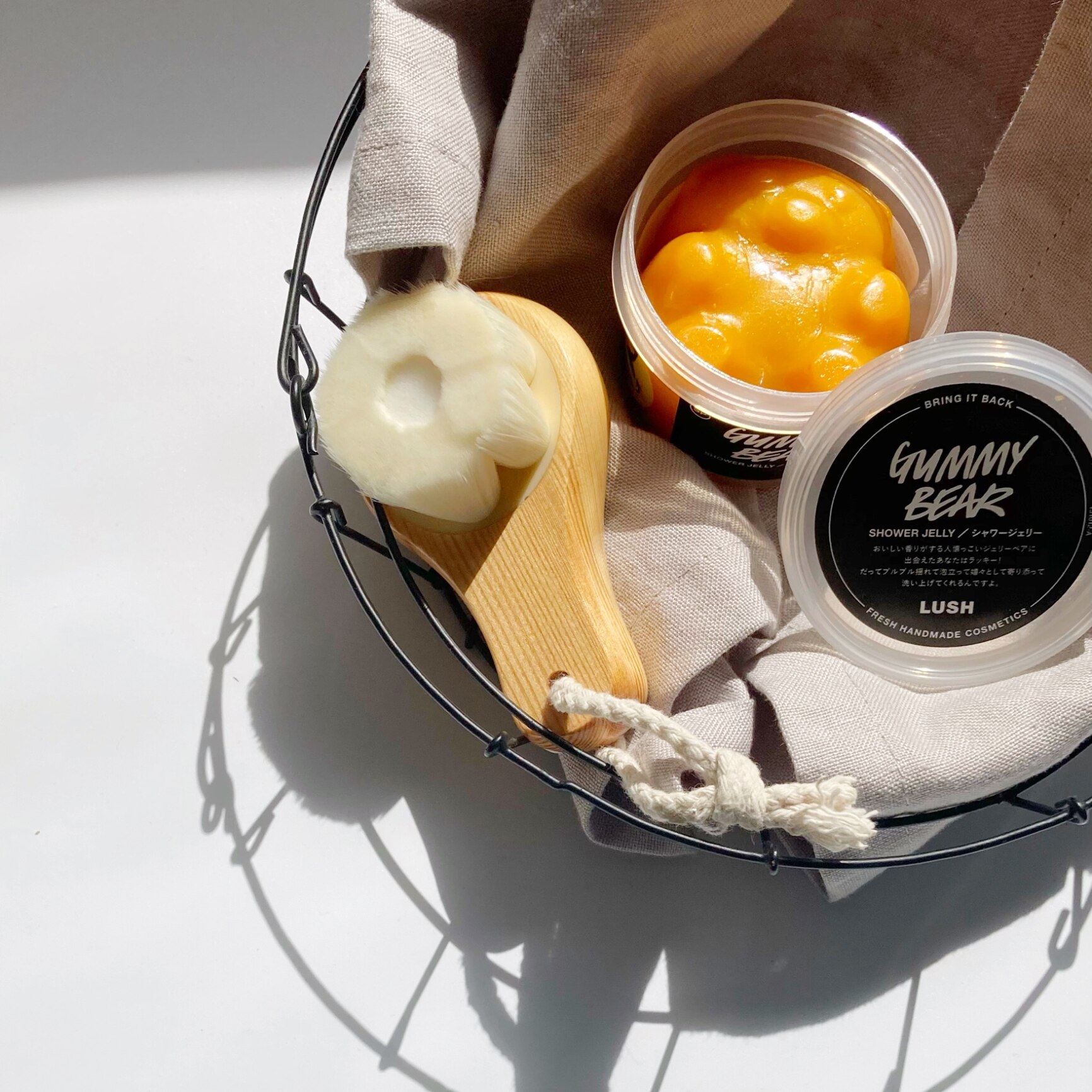 LUSH 公式 期間限定 石けん ラッシュ ガミーベア ソープ