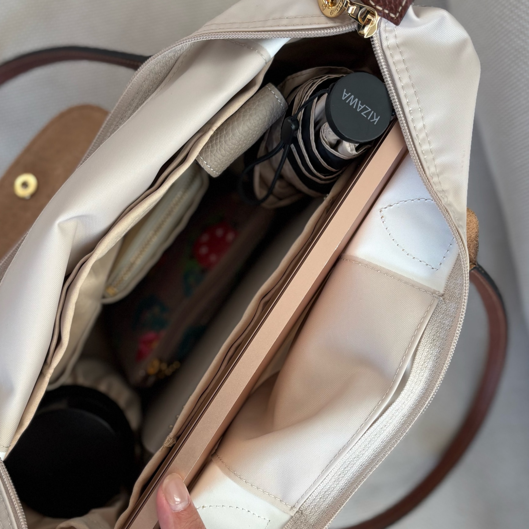 バッグインバッグ ロンシャン Longchamp ロンシャンバッグインバッグ 収納力抜群 大容量 ポケット付き バッグ オーガナイザー 軽量 自立 形崩れ防止 ファスナー Bag in Bag 収納 洗える インナーバッグ インナーポケット