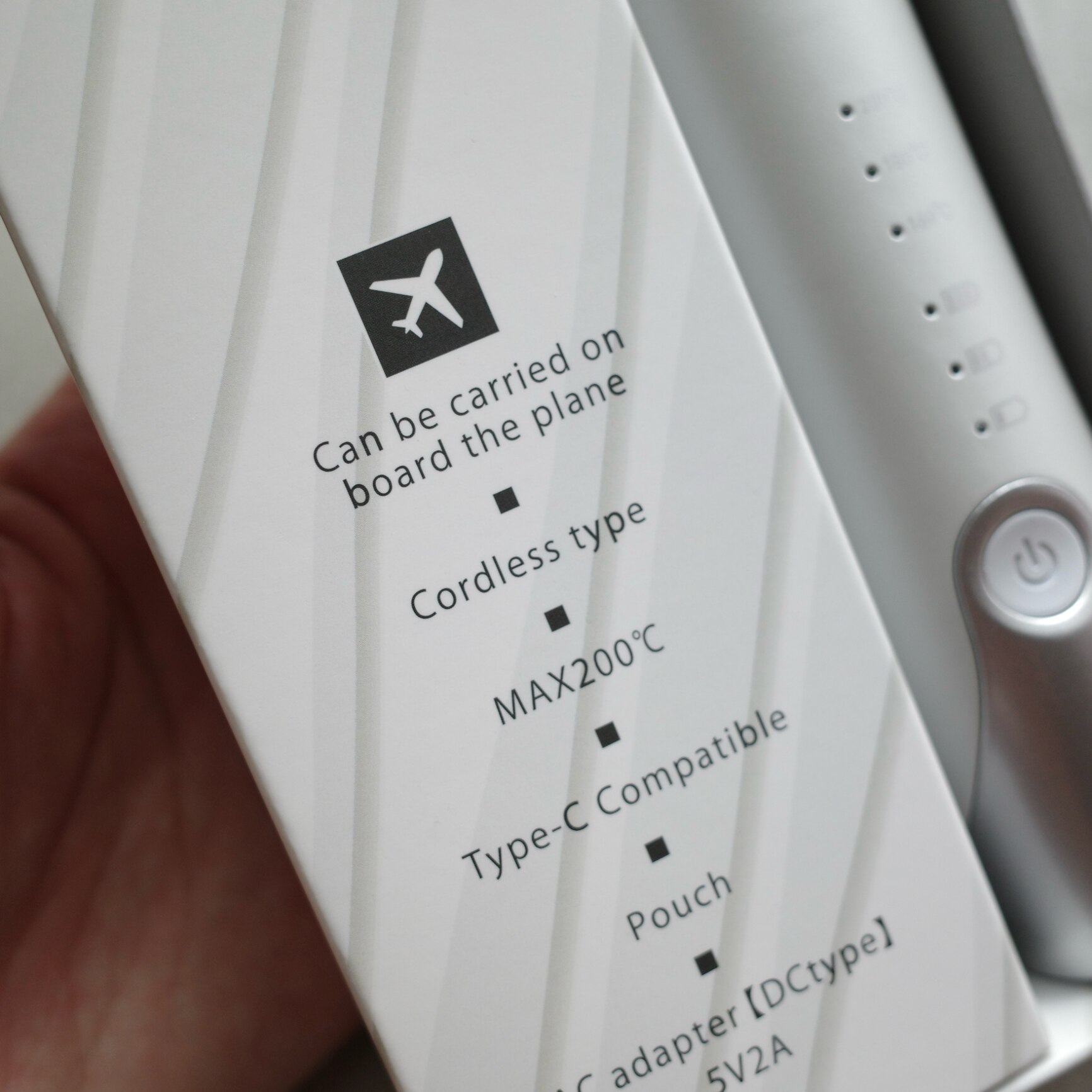 ヘアアイロン ミニ コードレス 機内持ち込み可能！電池取り外し可能
