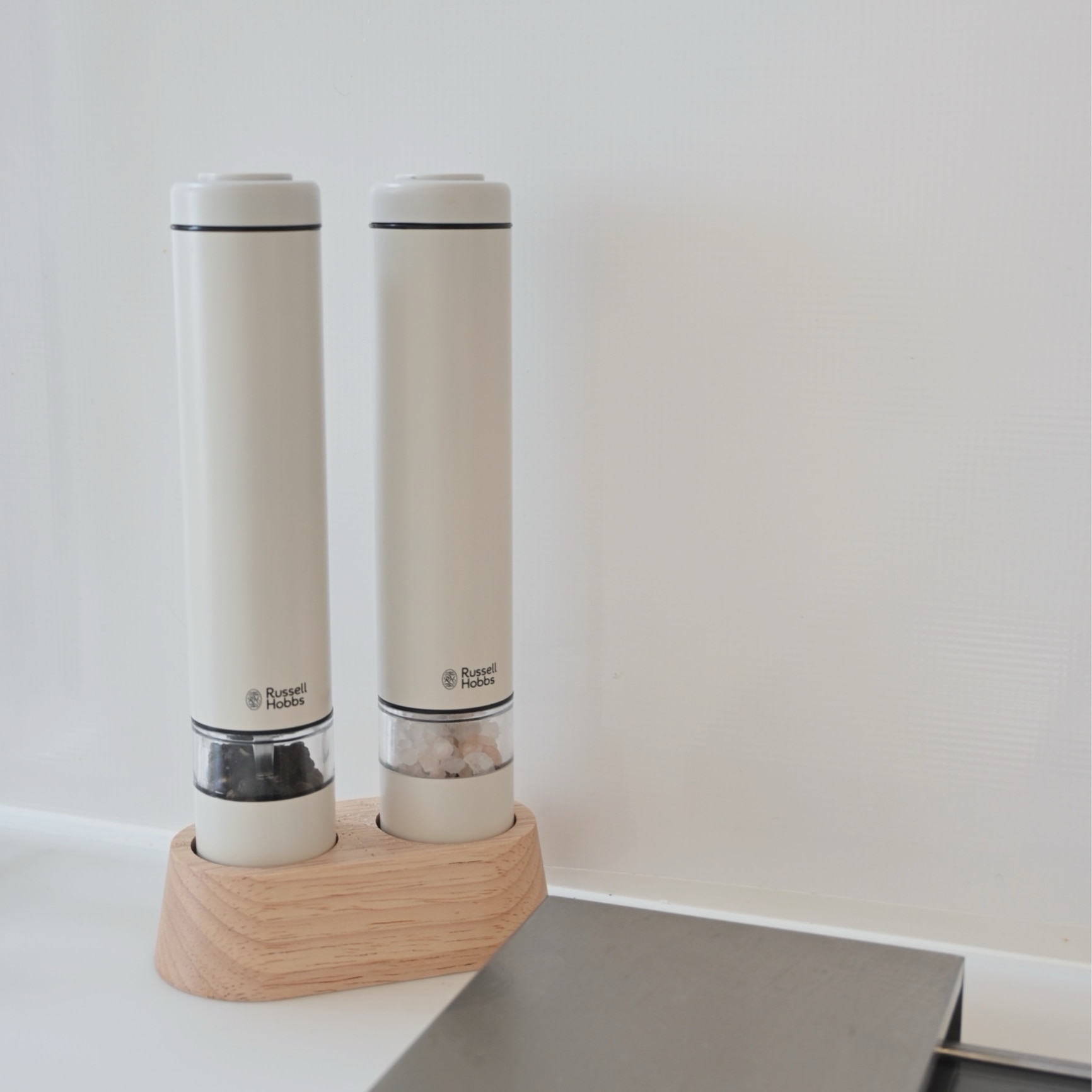 【レビュー特典】 Russell Hobbs ラッセルホブス 〔 Salt & Pepper Mill Mini 電動ミル ソルトアンド ...