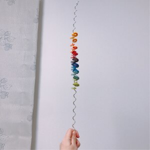 Grimm S Spiel Holz Design グリムス社 虹のスティック リングウエーブ 大 ドイツ グリムス社の動きを楽しむカラフルな おもちゃです ワイヤーに沿って カラフルな木製ディスクがクルクルと落ちていきます Room 欲しい に出会える