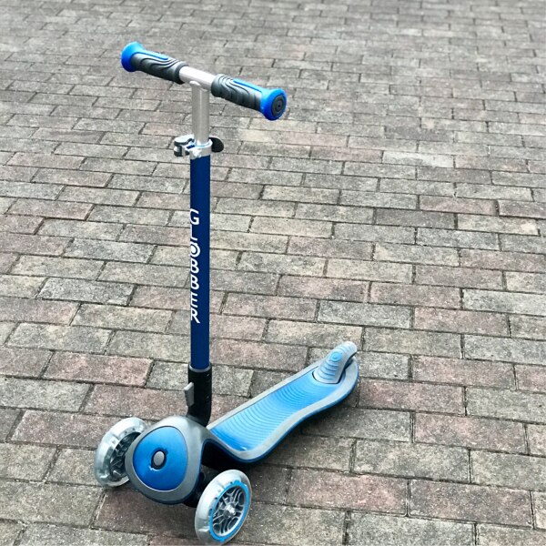 858 Elite LED Light Up Scooter エリート LED ライトアップスクーター キックスケーター キックボード 光る