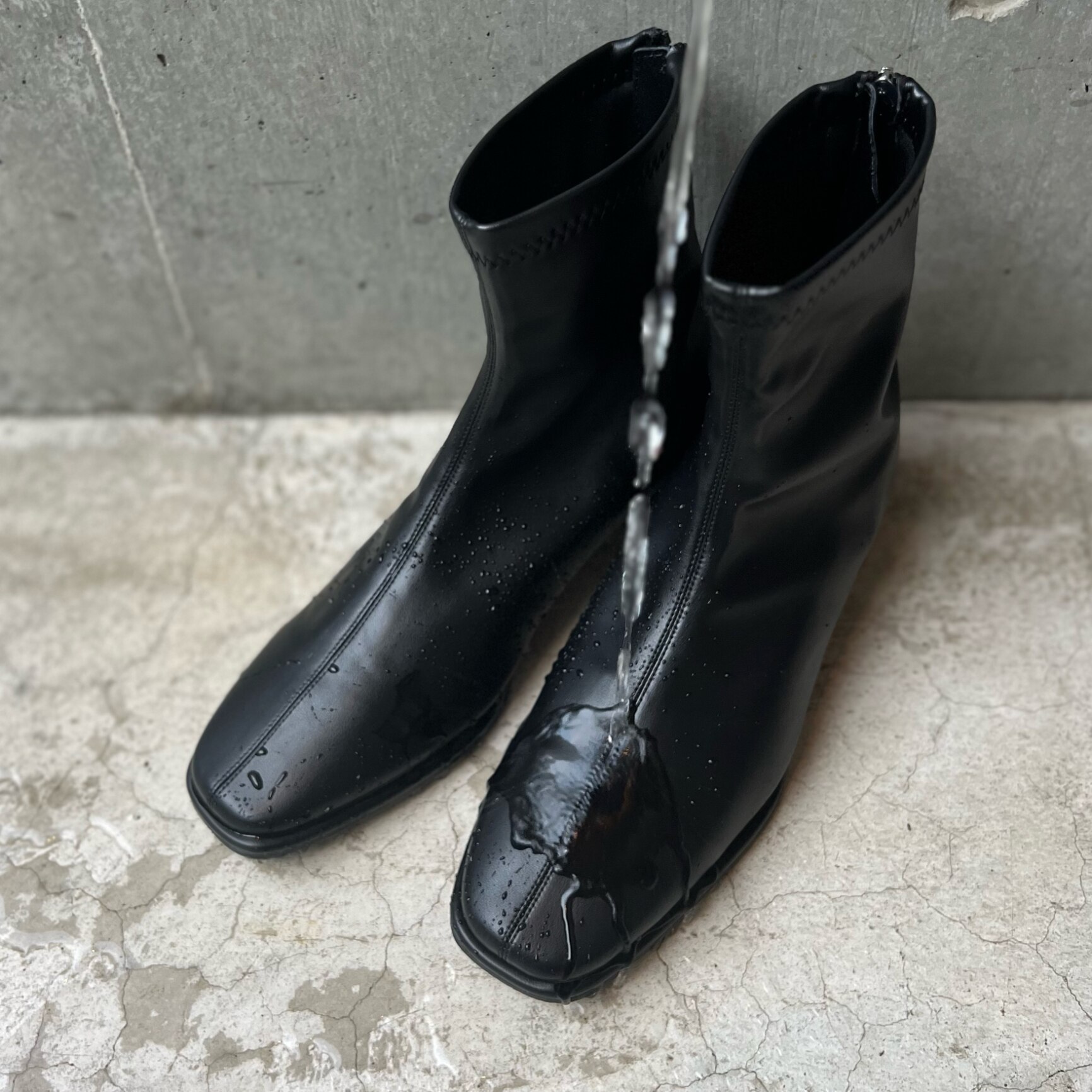 【クーポンで1000円OFF】 送料無料 ショートブーツ レディース 変形ヒール 3センチヒール 晴雨兼用 ストレッチ ブーツ ふわふわ やわらかい 抗菌・防臭 痛くない スクエアトゥ 旅行 雨 防寒 疲れない 歩きやすい 極やわブーツ 最強配送 - メイン画像 2