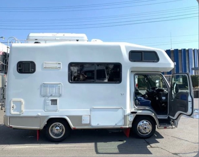 いすゞ キャンピングカー ホワイト いすゞ自動車による新型キャンピングカーベース車「Travio」が