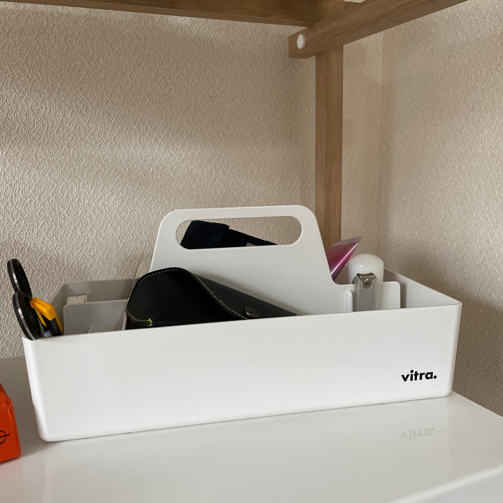 Vitra(ヴィトラ) / Toolbox RE(ツールボックス RE) / 全8色 / 小物入れ / 再生プラスチック 小物収納 デスク周り ...