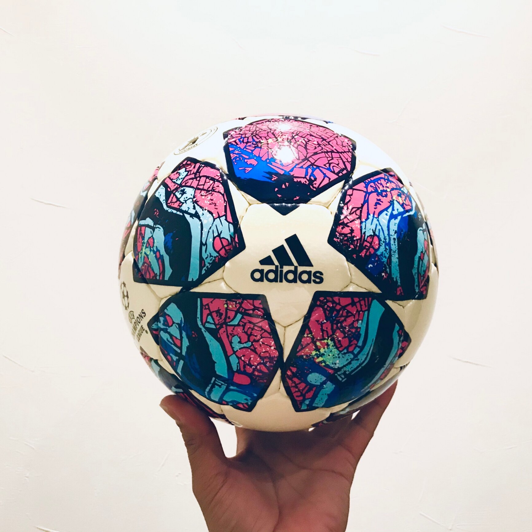 アディダス サッカーボール 4号 検定球 ジュニア フィナーレイスタンブール ルシアーダ Af4401is Adidas Room 欲しい に出会える アディダス サッカーボール 4号 検定球 ジュニア フィナーレイスタンブール ルシアーダ Af4401is Adidas Room 欲しい に出会える