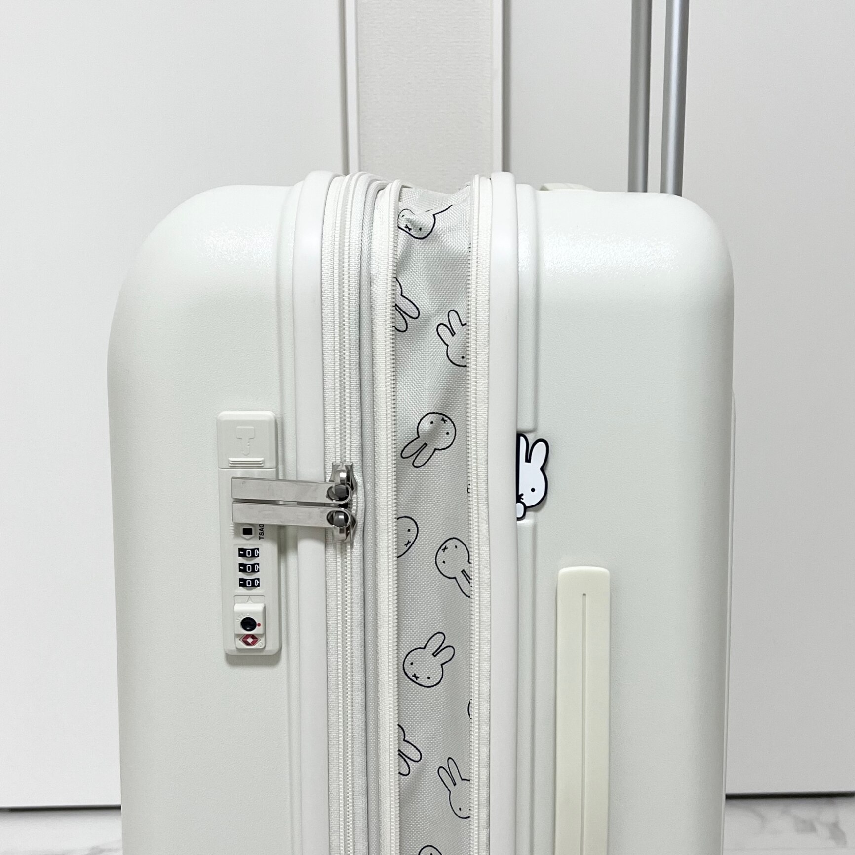 ☻︎mica JILSANDER ケースミニ オフホワイト ☻︎mica JILSANDER