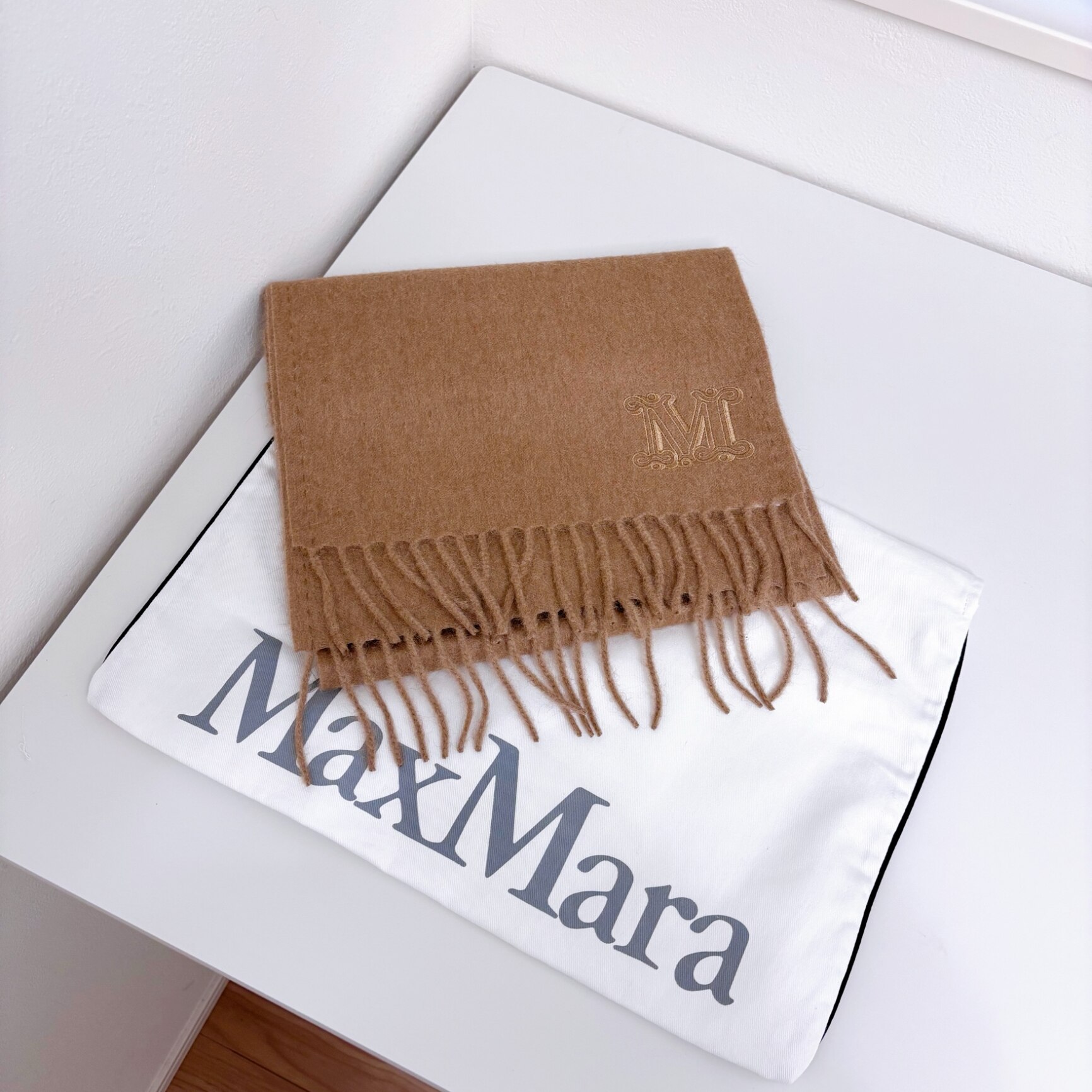 【最大2万円OFFクーポン対象・9/30～10/1限定】MAX MARA マックスマーラ マフラー WKCLARA クララ レディース フリンジ キャメル ロゴ刺繍 ストール カラー3色