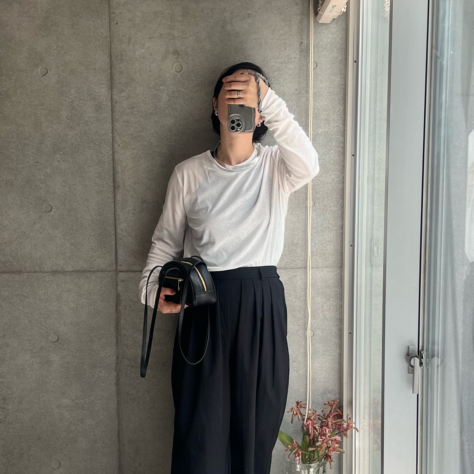 【期間限定:1枚最安790円!3枚購入&クーポンで】 ロンT レイヤード シアー トップス tシャツ 長袖 ハイネック クルーネック ボートネック サイドスリット 重ね着 インナー【シアーロングスリーブTシャツ】シースルー UV 紫外線 長袖クルーネックが最安 - メイン画像 1