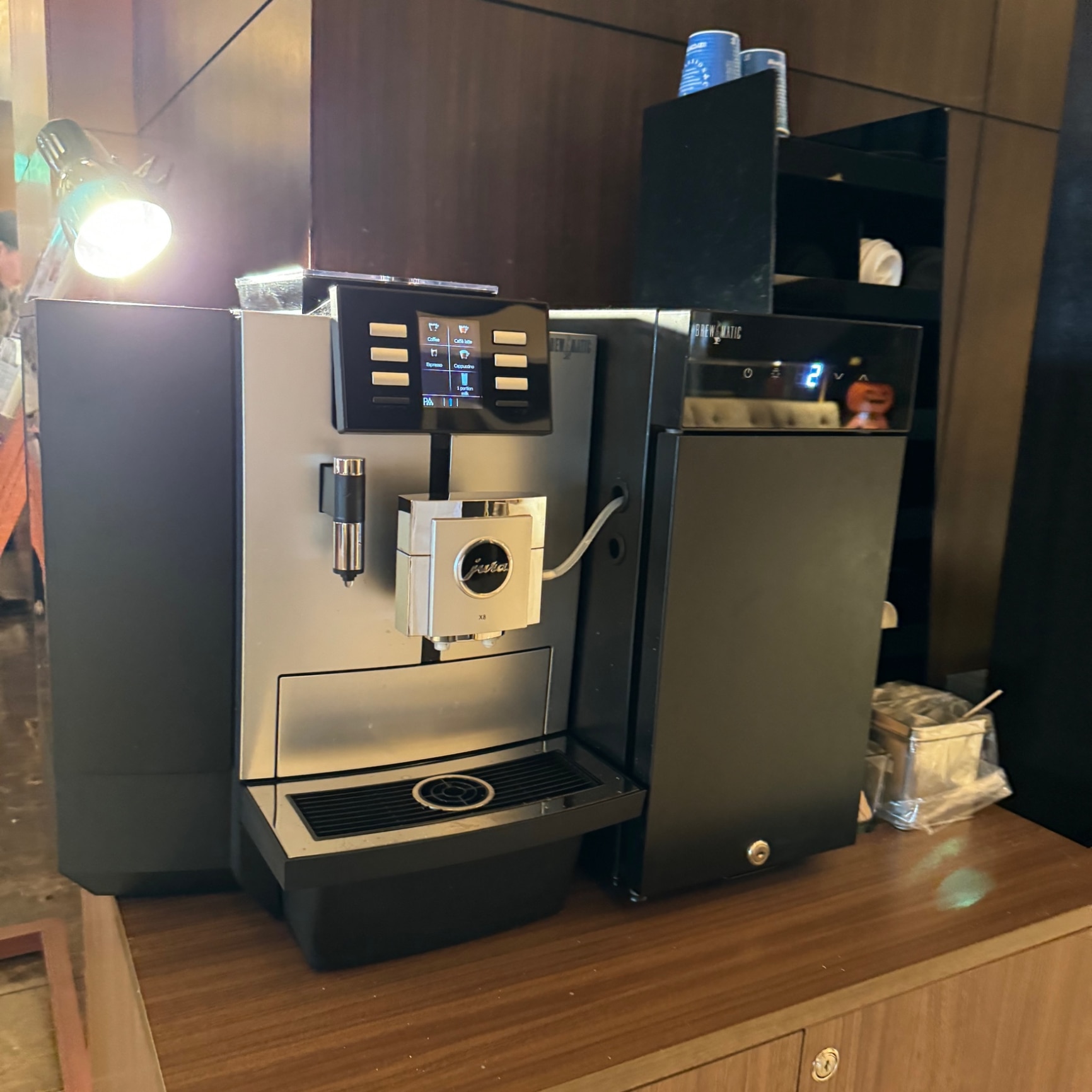 全自動 コーヒーメーカー ミル付 JURA ユーラ X8 [ エスプレッソマシン