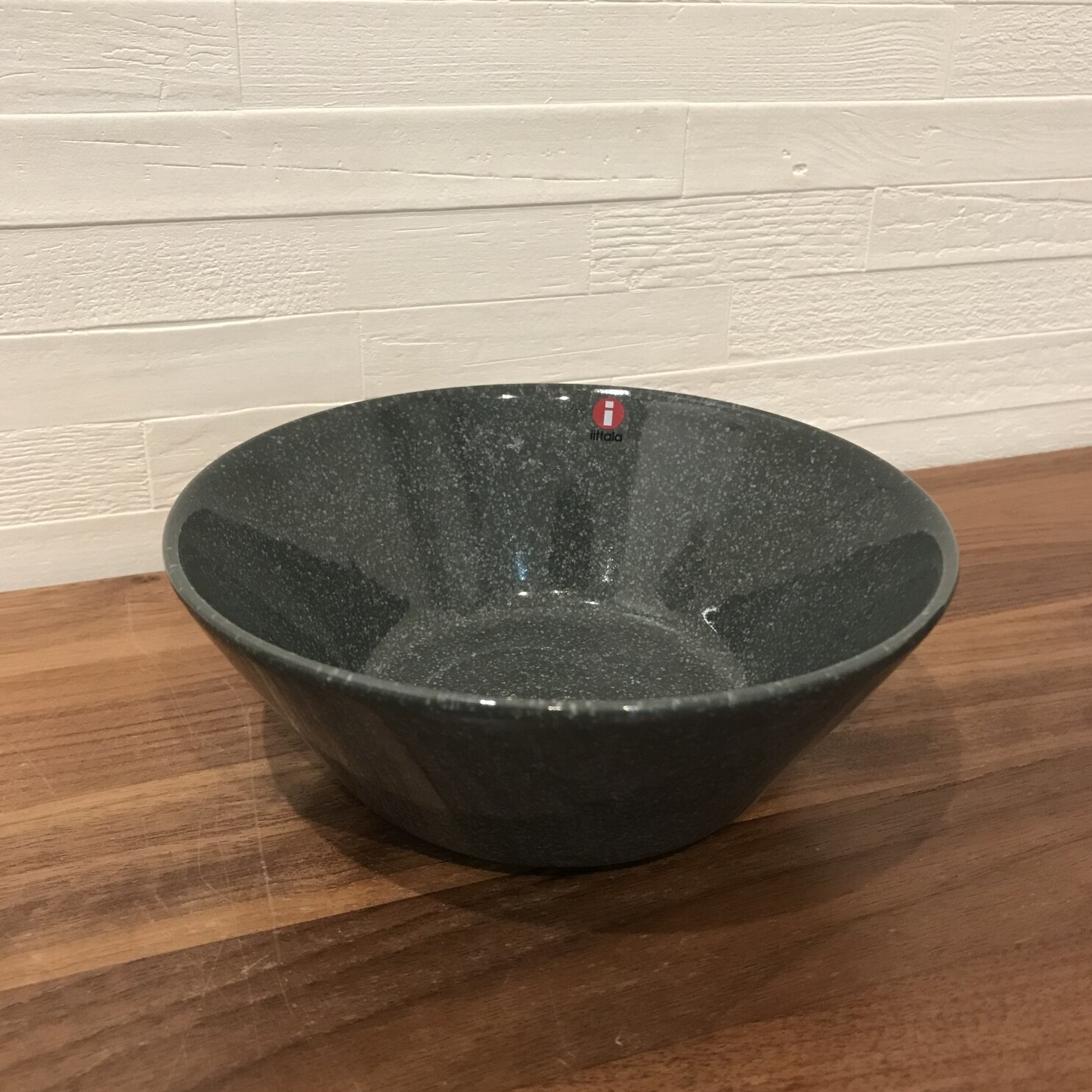 20%OFFクーポン対象】iittala イッタラ TEEMA（ティーマ） シリアルボウル 15cm ドッテドグレー DOTTED GRAY 北欧雑貨  ギフト・のし可【c20t】 GF3