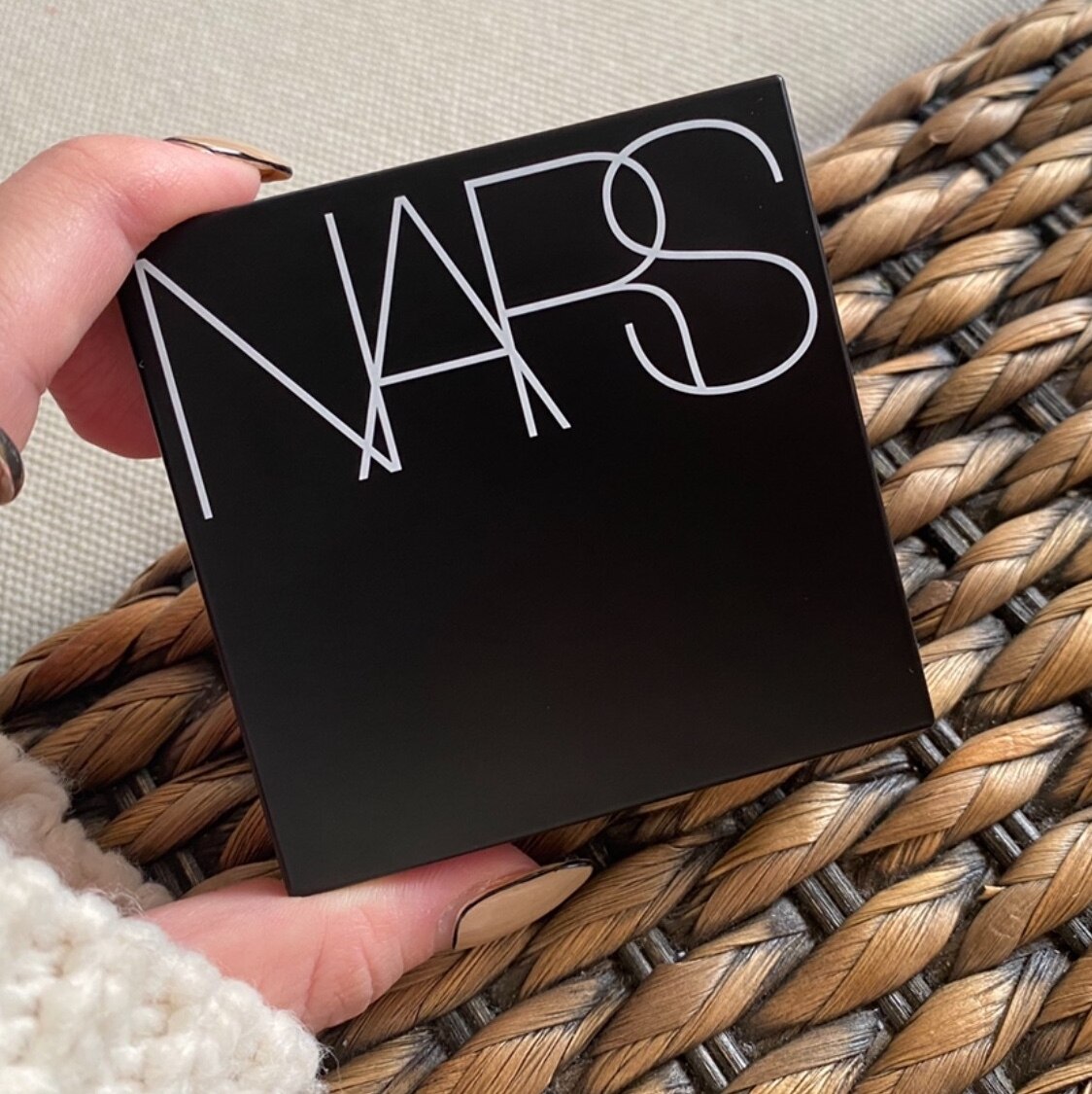 NARS(ナーズ) ナチュラルラディアント ロングウェア クッション