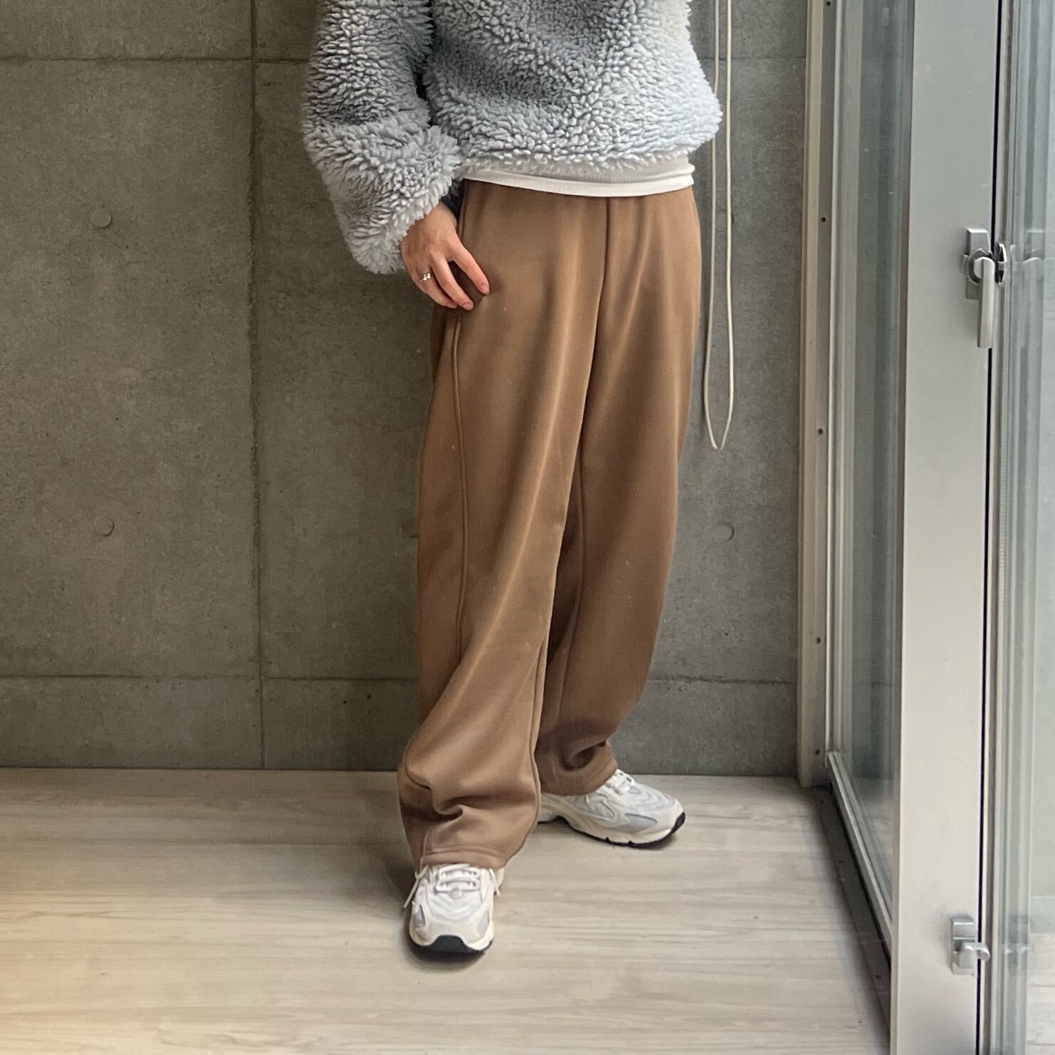 パンツ 裏 起毛 レディース 元祖裏起毛 裏起毛ワイドパンツ スウェット ストレートワイド 冬 防風 防寒 暖かい ウエストゴム 【 極暖裏ボアストレートワイドパンツ 】 ダークエンジェル - メイン画像 3