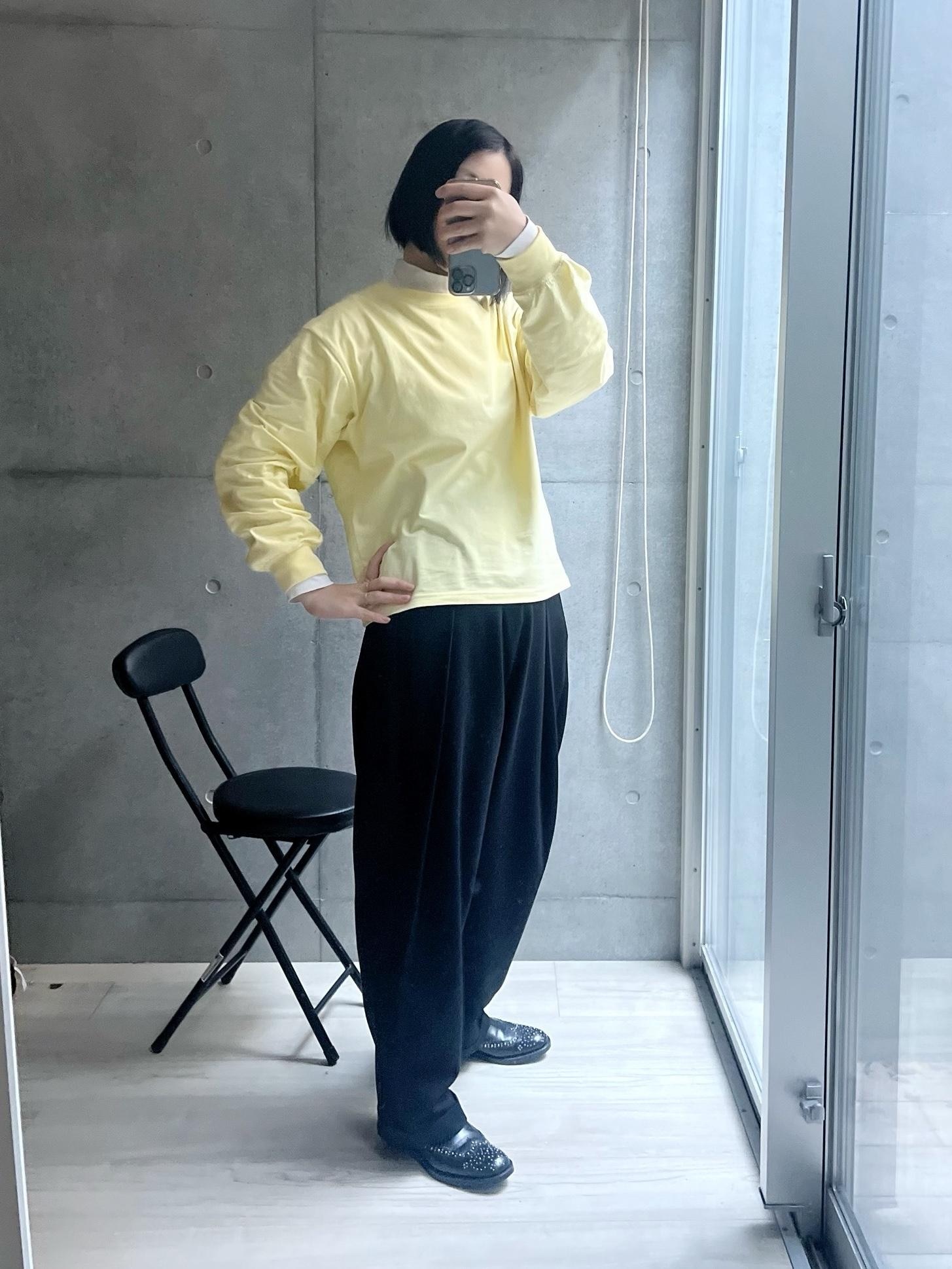 コレ可愛かった、春気分盛り上がります🍋
袖のギャザーがモリモリモリ。
サラッとした素材感もいいね。
インナー着たけど、早く一枚で着たいなあ。
そして黒…これカジュアルオフィスとかでもいけそう。
買い足そうかしら…。

#買ってよかった #春コーデ #楽ちんファッション #マイニア #着回しコーデ #タックワイドパンツ #ブーツコーデ #pr