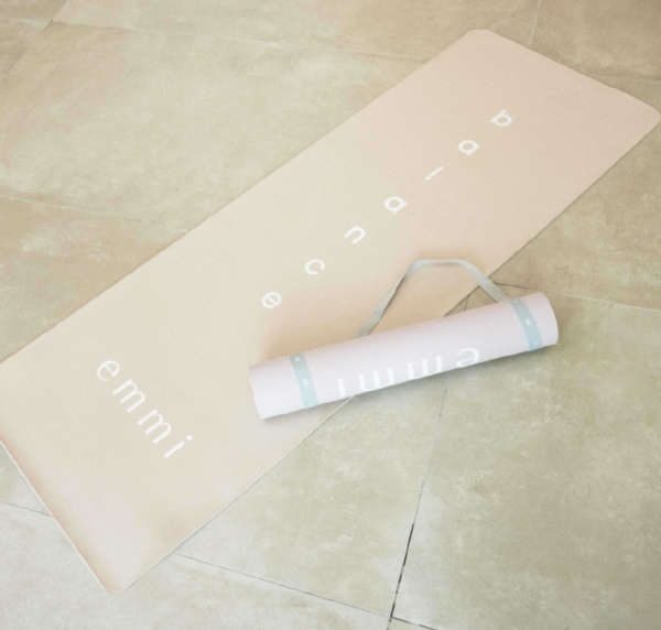 emmi 【emmi yoga】emmi リバーシブルヨガマット エミ マタニティ